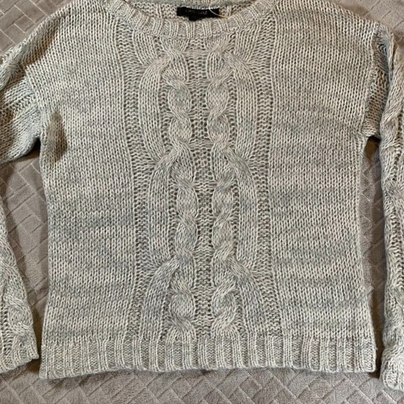 Love Tree Womens Small Sweater Gray Sparkle Cable Knit Crew Neck Acrylic - Picture 3 of 11
